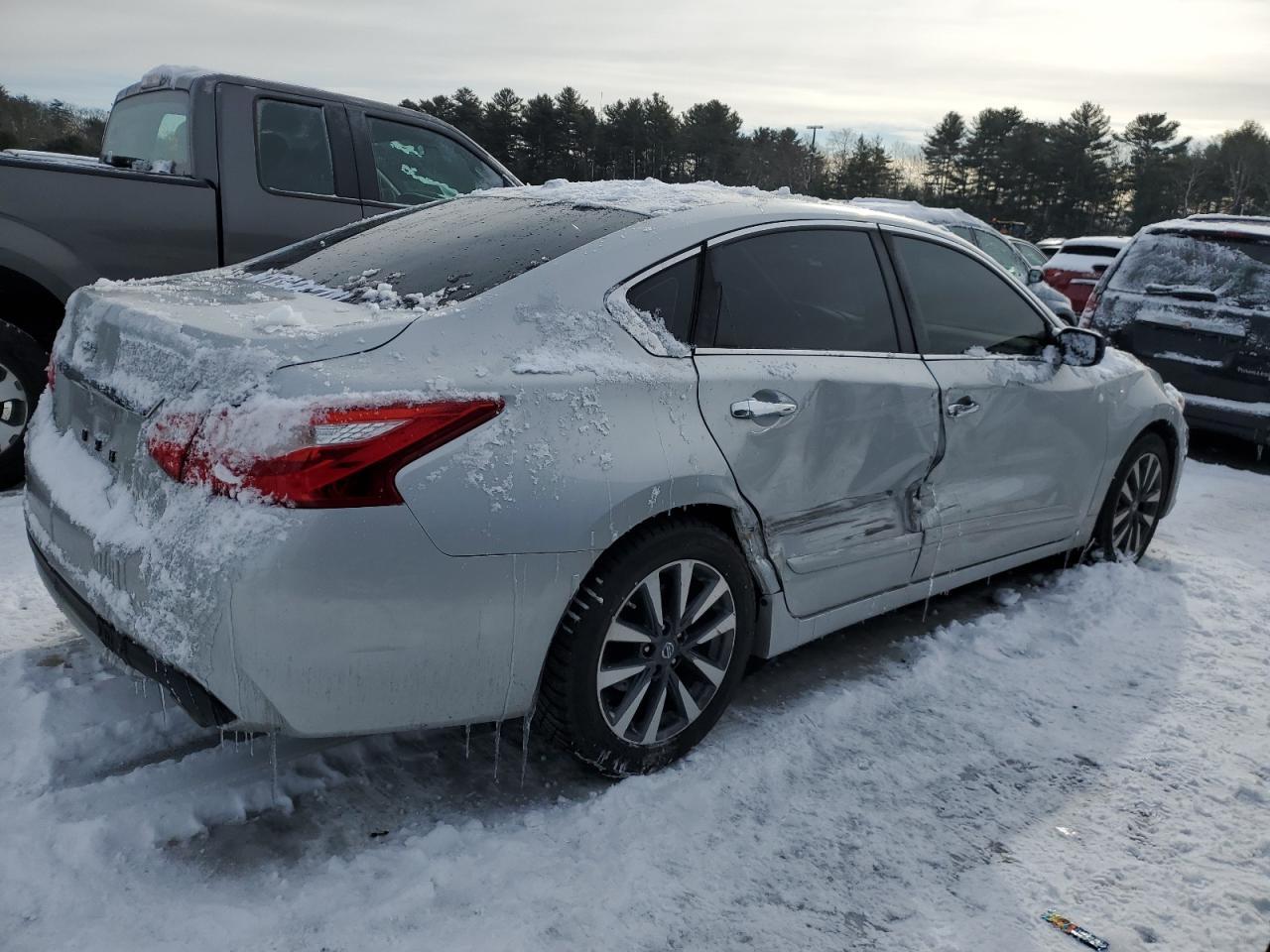 2016 NISSAN ALTIMA 2.5 - Фото 3