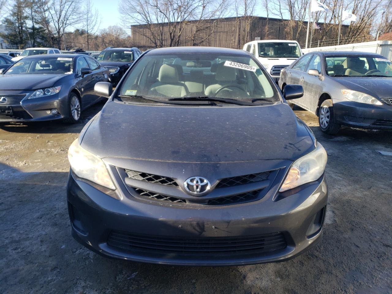 2013 TOYOTA COROLLA BA - Фото 5