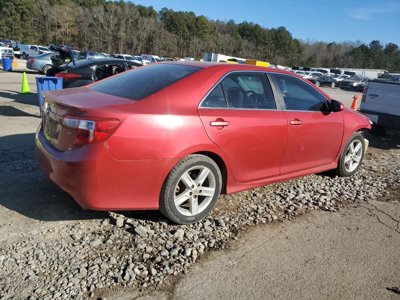 2014 TOYOTA CAMRY L - Фото 3
