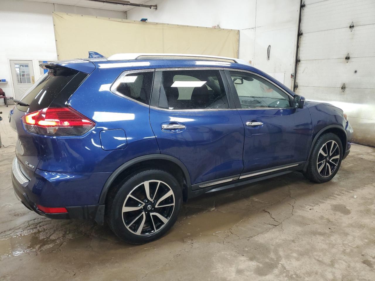 2017 NISSAN ROGUE S - Фото 3