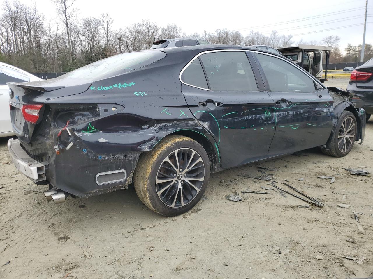 2018 TOYOTA CAMRY L - Image 3