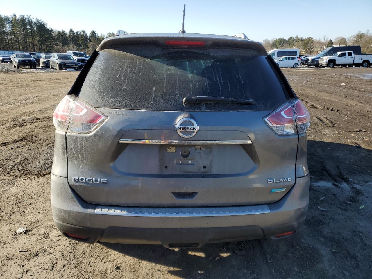 2014 NISSAN ROGUE S - Фото 6