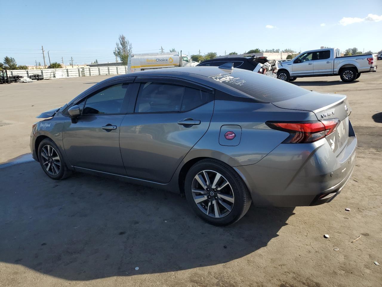 2021 NISSAN VERSA SV - Фото 2
