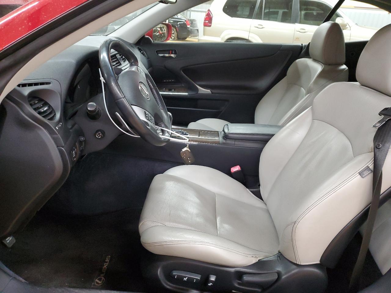 2011 LEXUS IS 350 - Фото 7