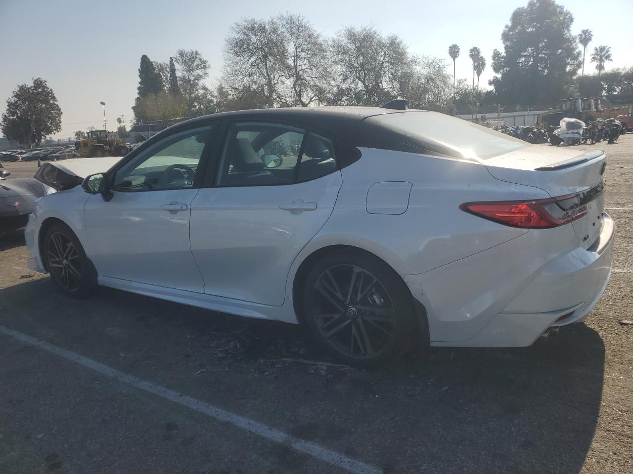 2025 TOYOTA CAMRY XSE - Фото 2