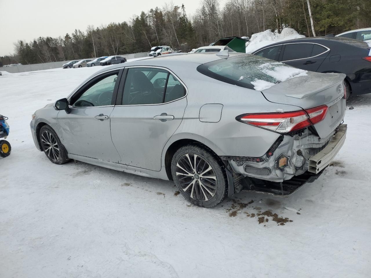 2020 TOYOTA CAMRY SE - Image 2