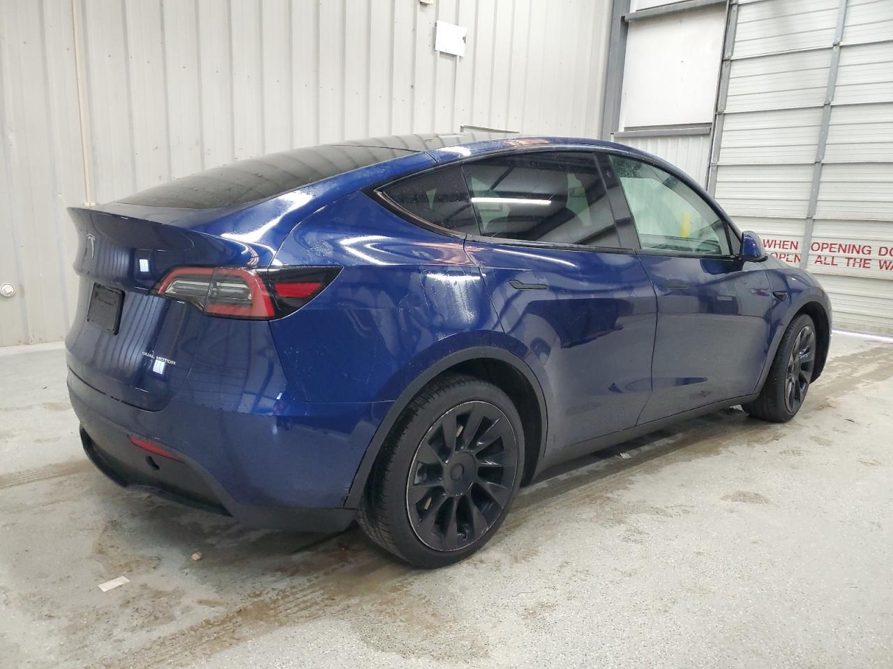 2022 TESLA MODEL Y - Image 3