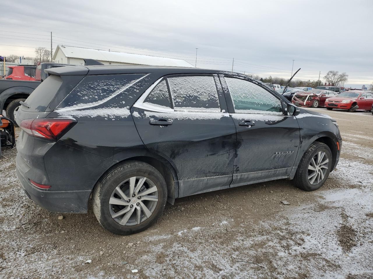 2024 CHEVROLET EQUINOX LT - Image 3