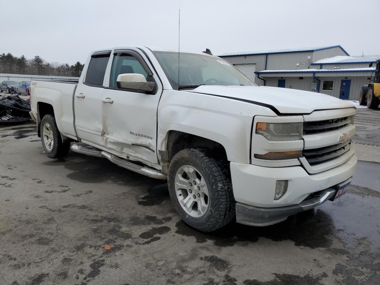 2017 CHEVROLET SILVERADO - Фото 4