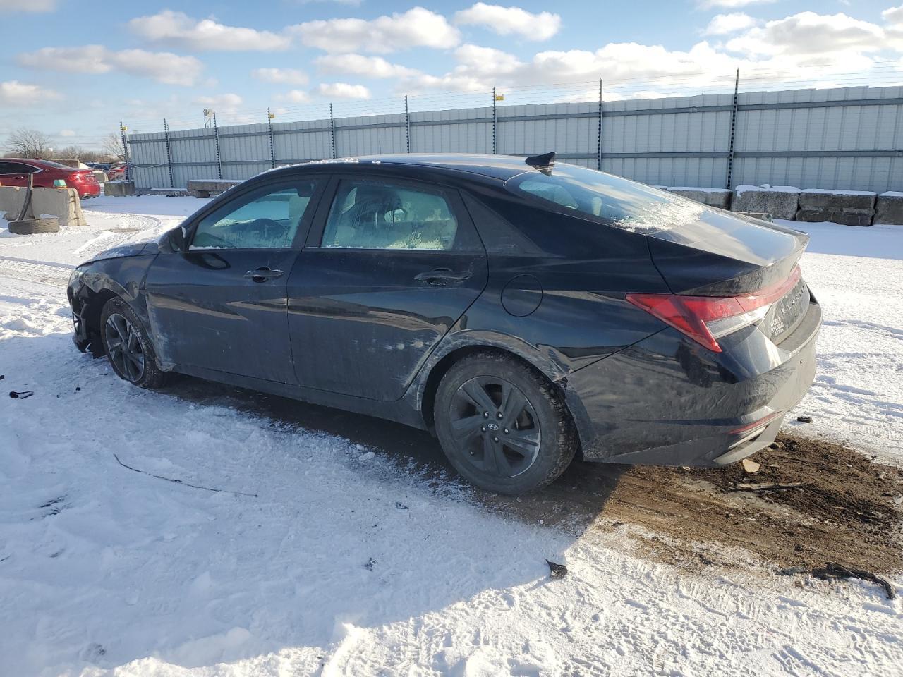 2022 HYUNDAI ELANTRA SE - Фото 2