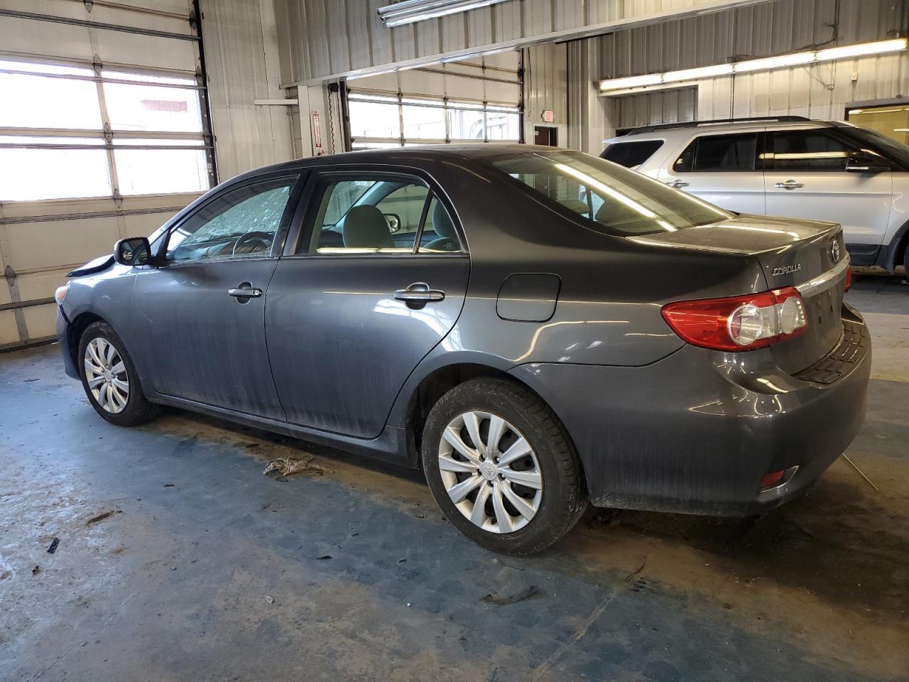 2013 TOYOTA COROLLA BA - Фото 2