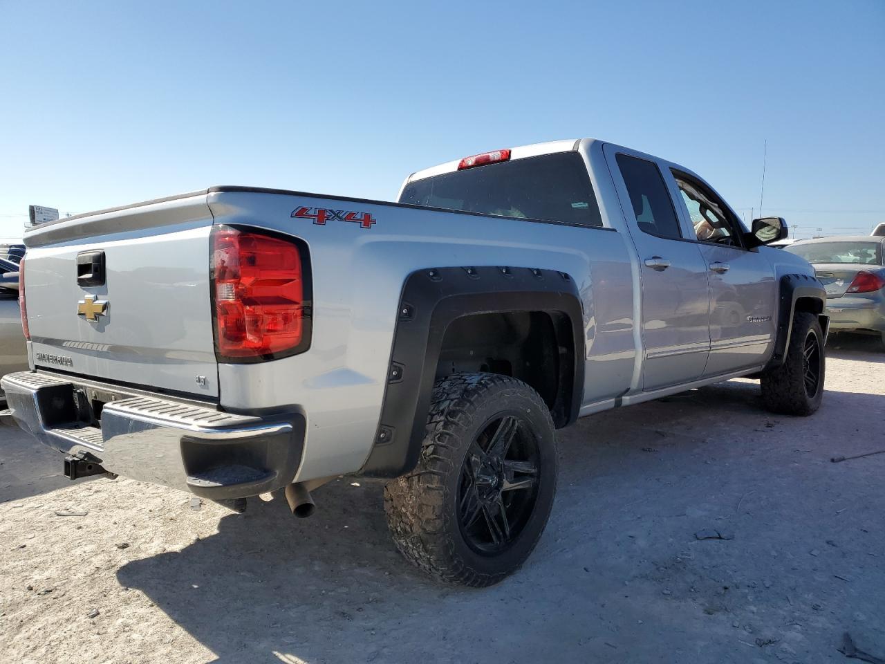 2016 CHEVROLET SILVERADO - Image 3