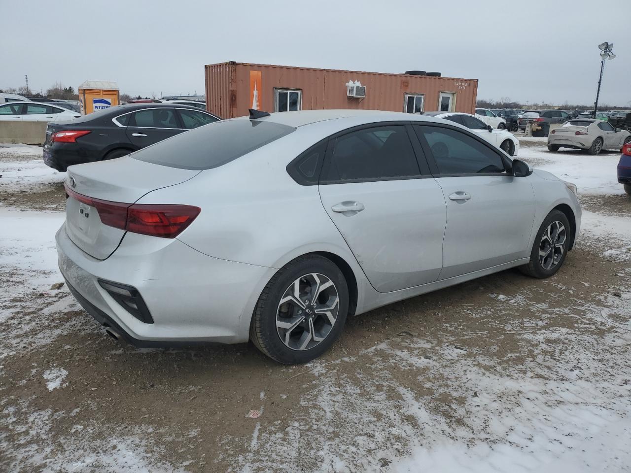2021 KIA FORTE FE - Фото 3