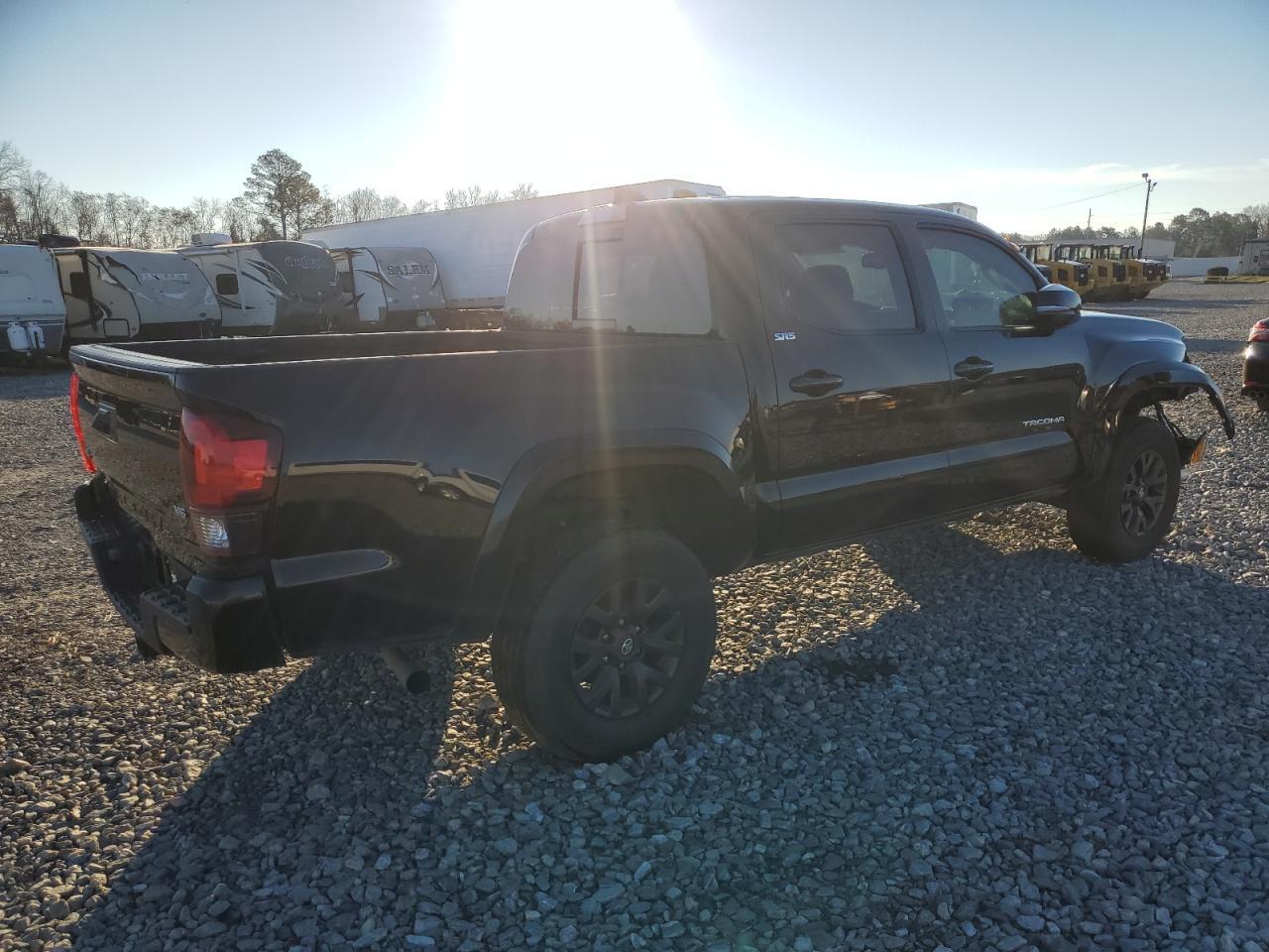 2023 TOYOTA TACOMA DOU - Фото 3