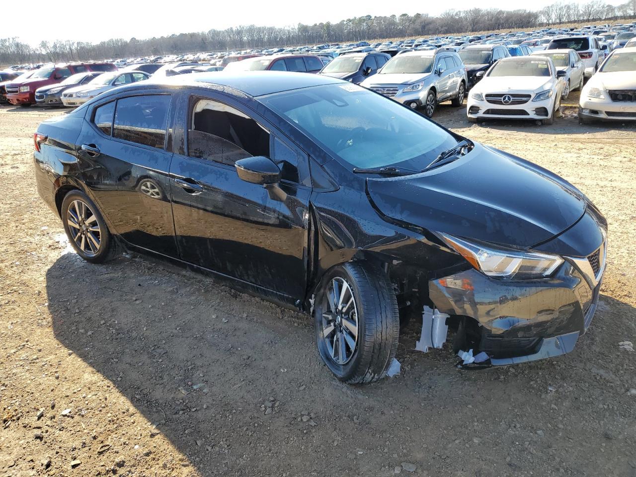 2021 NISSAN VERSA SV - Фото 4