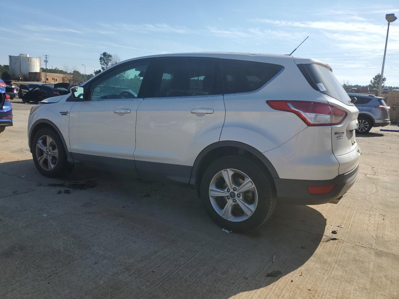 2015 FORD ESCAPE SE - Image 2