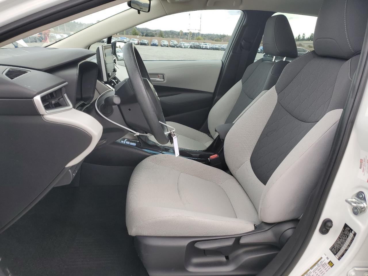 2021 TOYOTA COROLLA LE - Фото 7