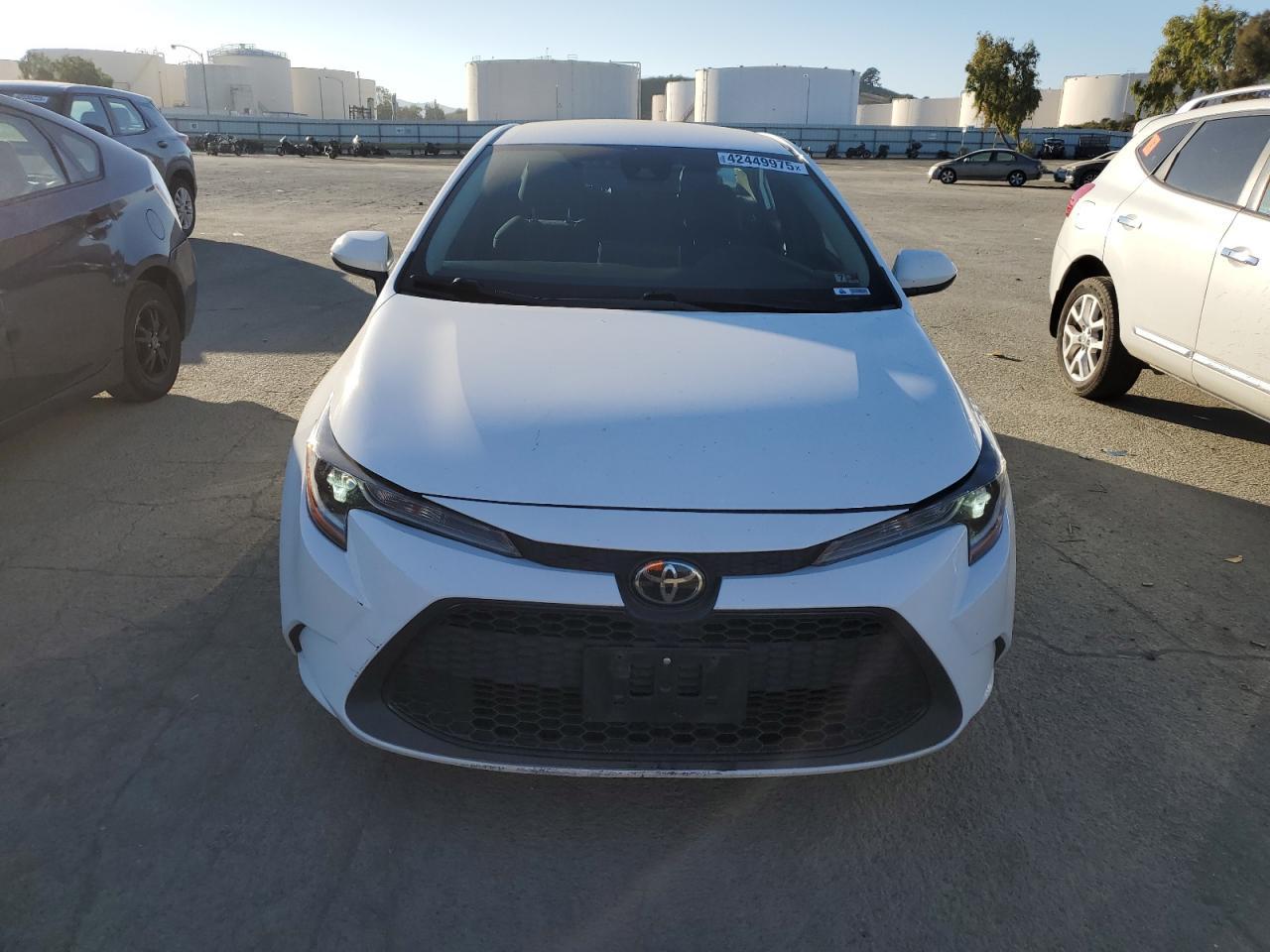 2021 TOYOTA COROLLA LE - Фото 5
