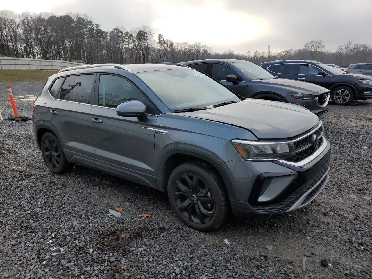 2023 VOLKSWAGEN TAOS SE - Image 4