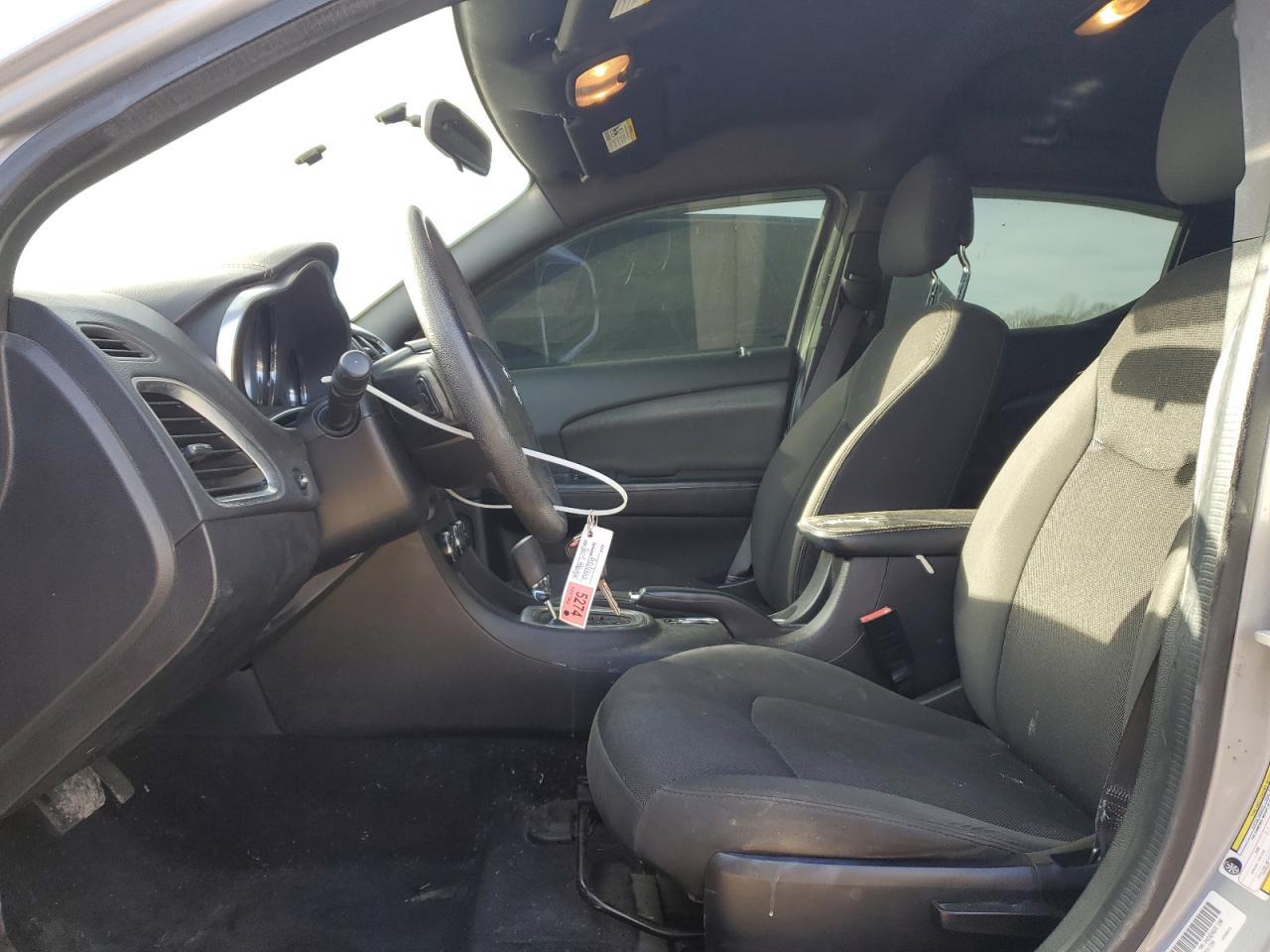 2014 DODGE AVENGER SE - Image 7