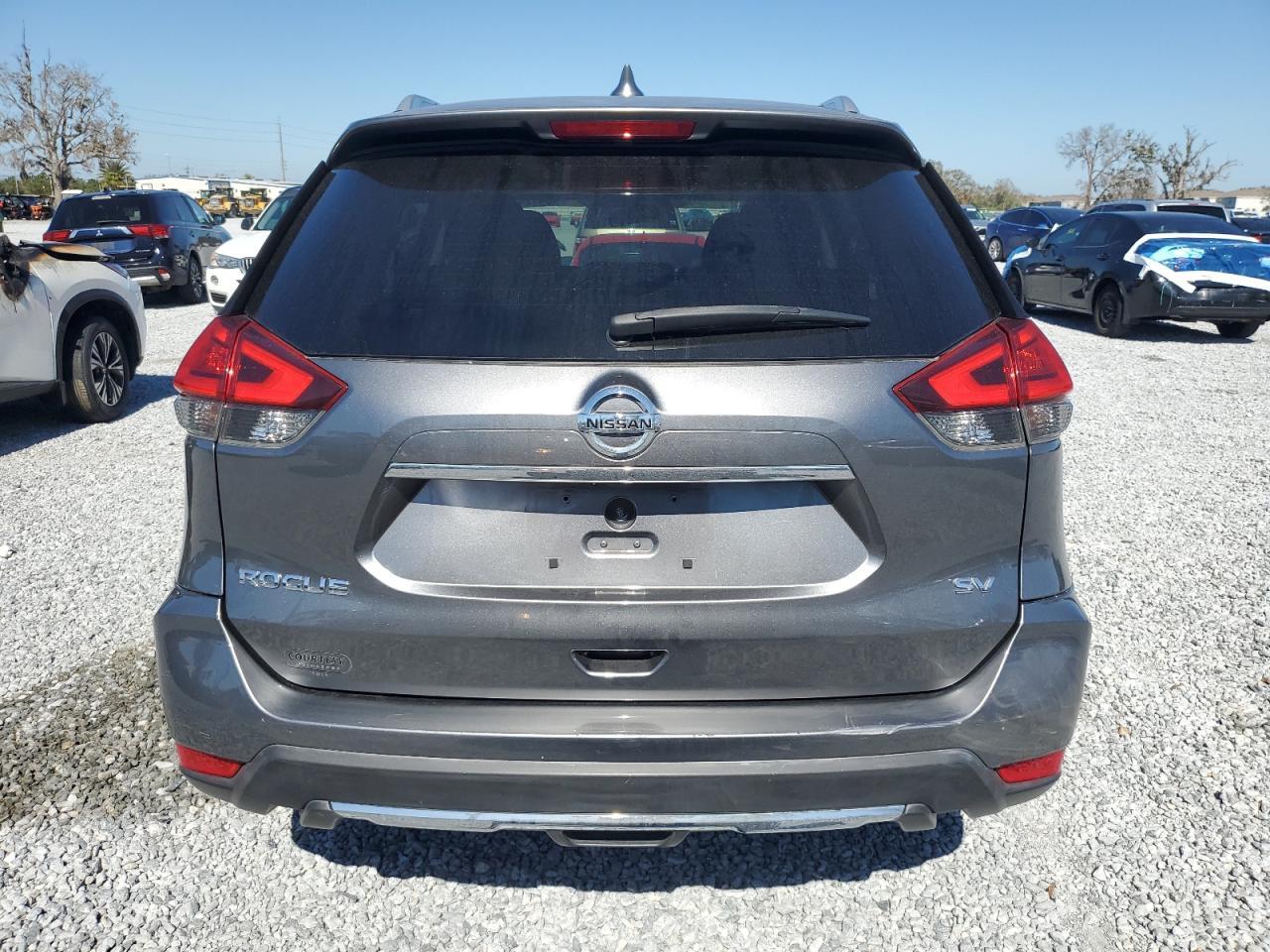 2017 NISSAN ROGUE S - Image 6