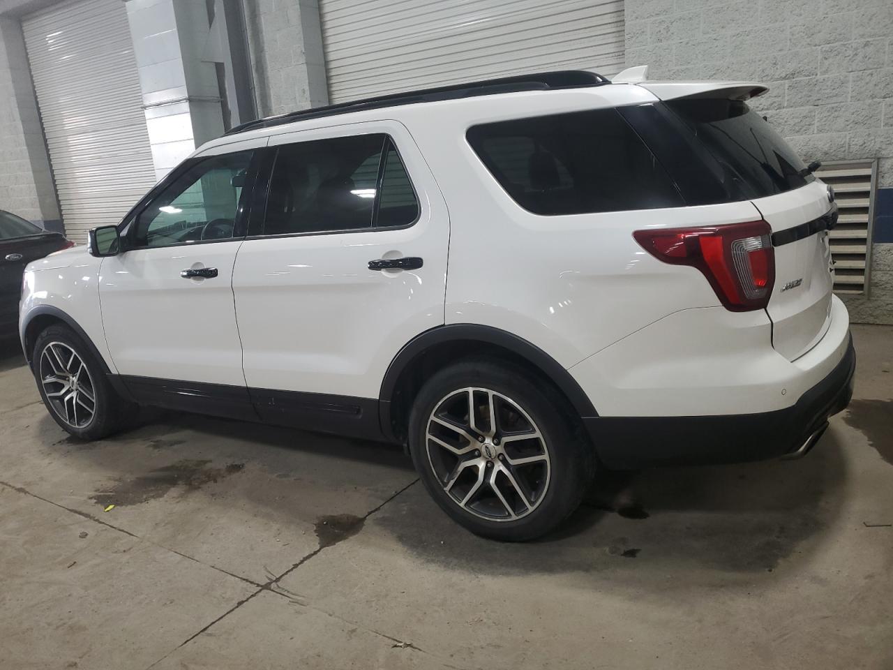 2017 FORD EXPLORER S - Фото 2
