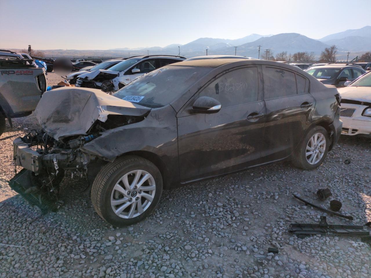 2013 MAZDA 3 I