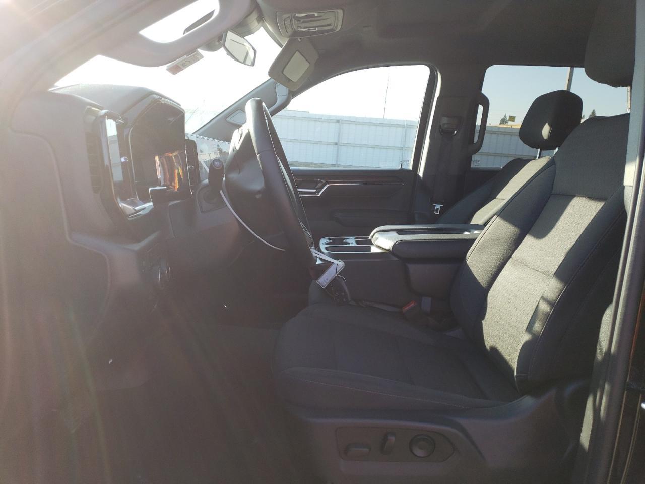 2023 CHEVROLET SILVERADO - Image 7