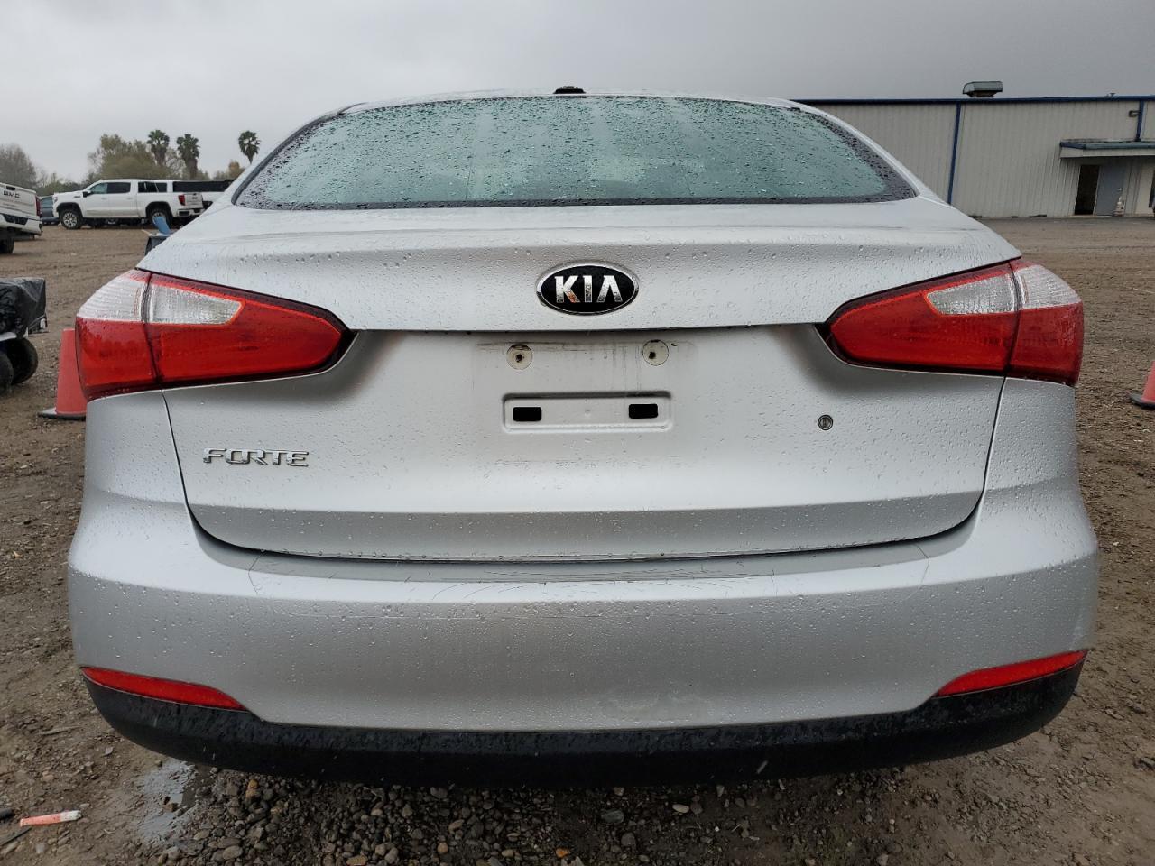 2015 KIA FORTE LX - Фото 6