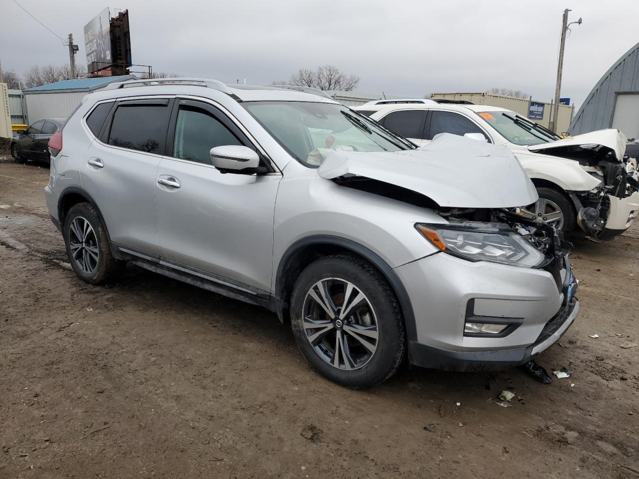 2018 NISSAN ROGUE S - Фото 4