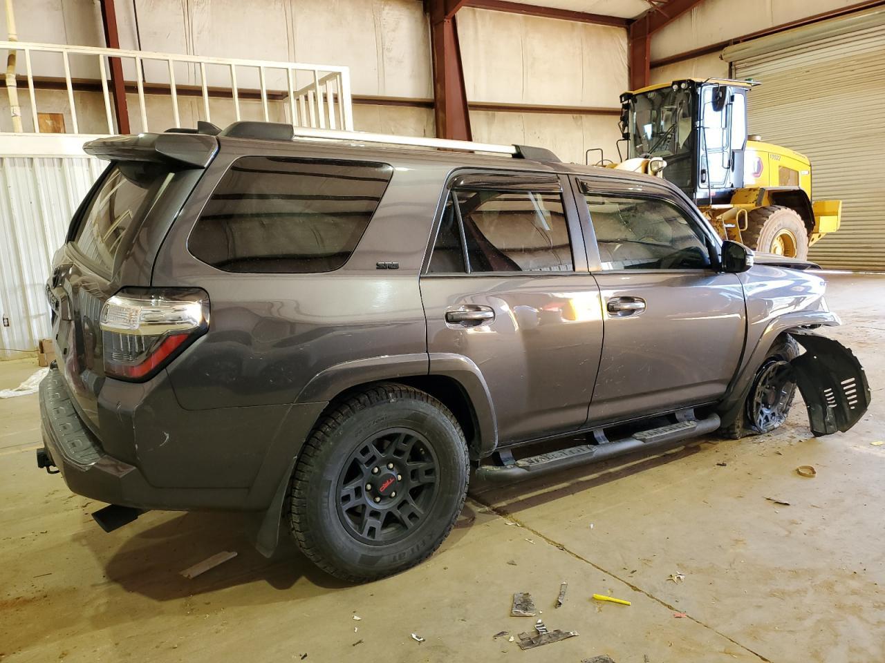 2020 TOYOTA 4RUNNER SR - Image 3