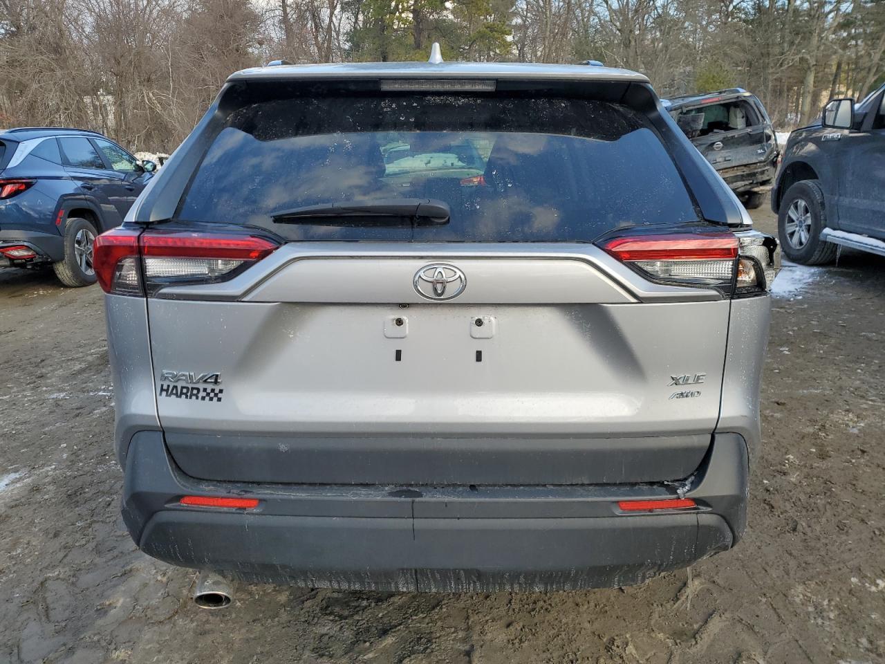 2019 TOYOTA RAV4 XLE P - Фото 6