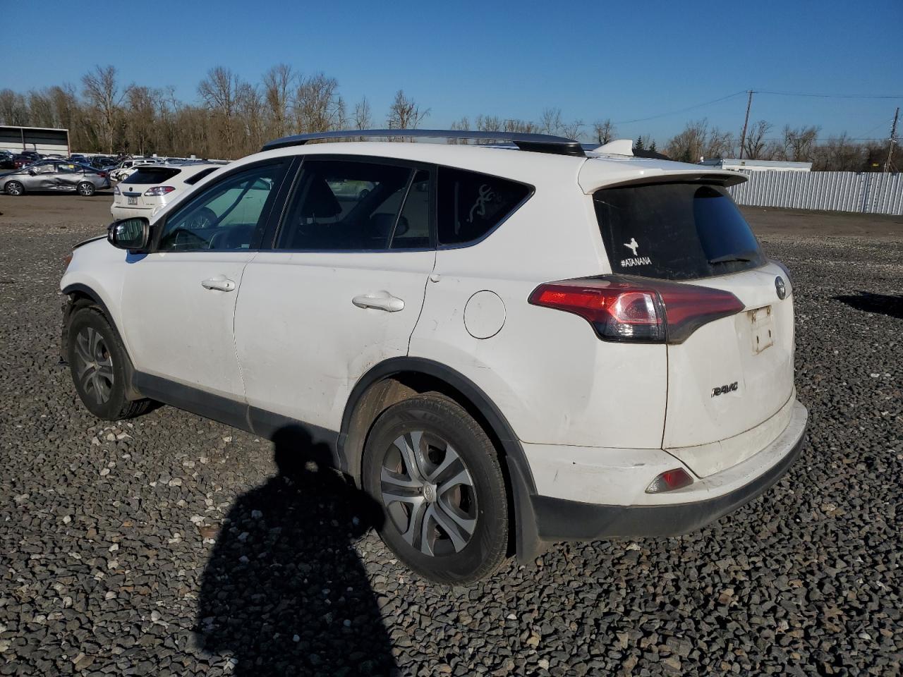 2016 TOYOTA RAV4 LE - Image 2