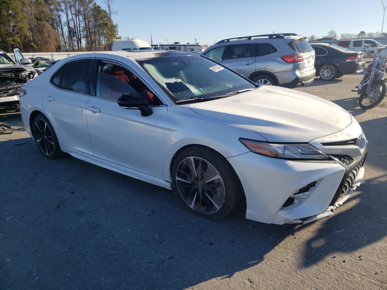 2019 TOYOTA CAMRY XSE - Image 4