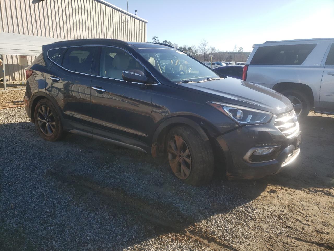 2017 HYUNDAI SANTA FE S - Image 4