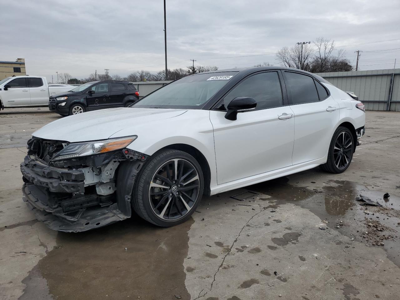 2019 TOYOTA CAMRY XSE