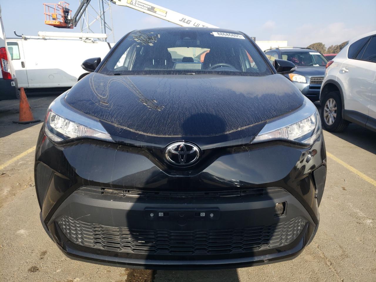 2021 TOYOTA C-HR XLE - Фото 5