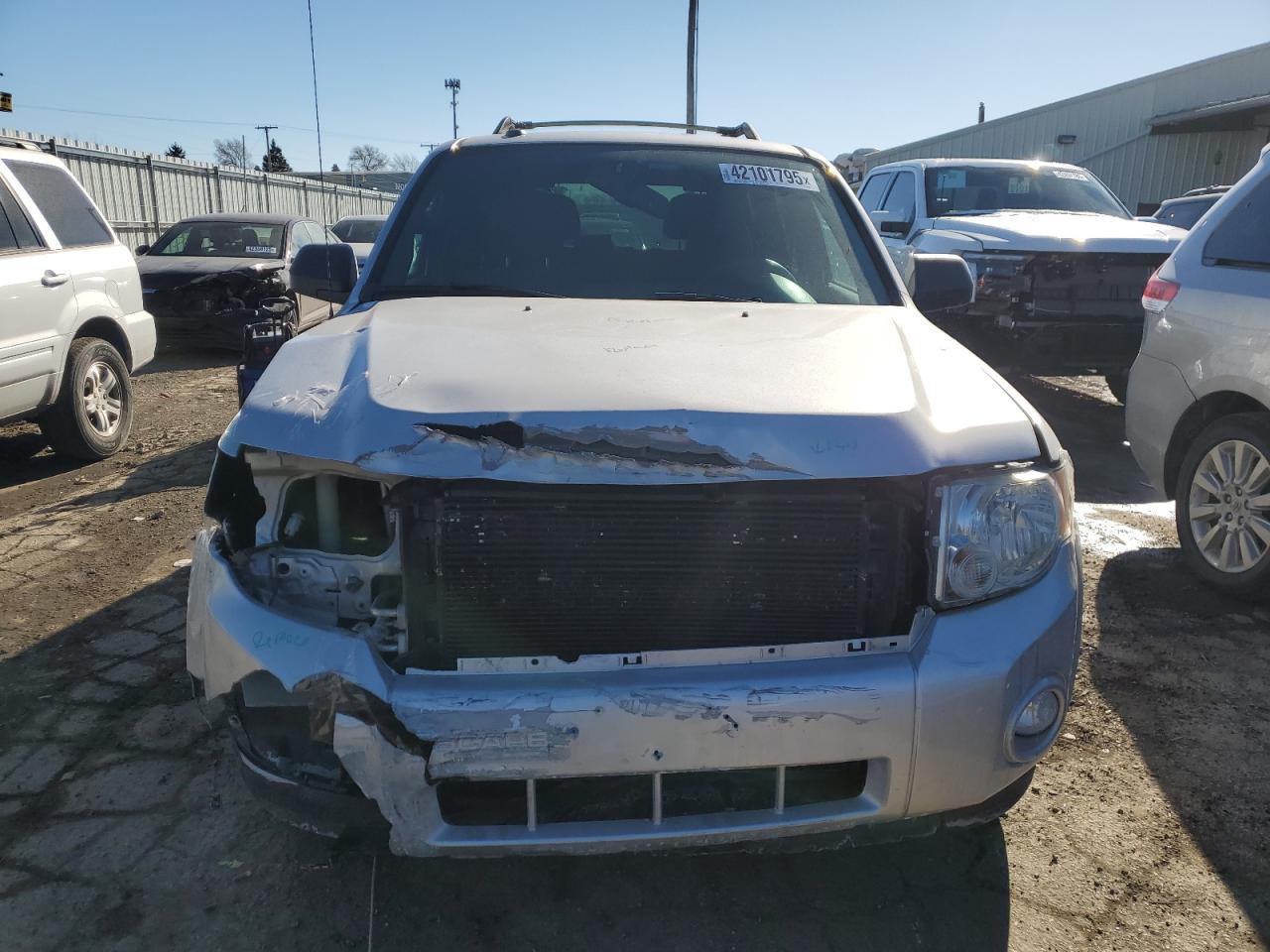 2012 FORD ESCAPE XLT - Image 5