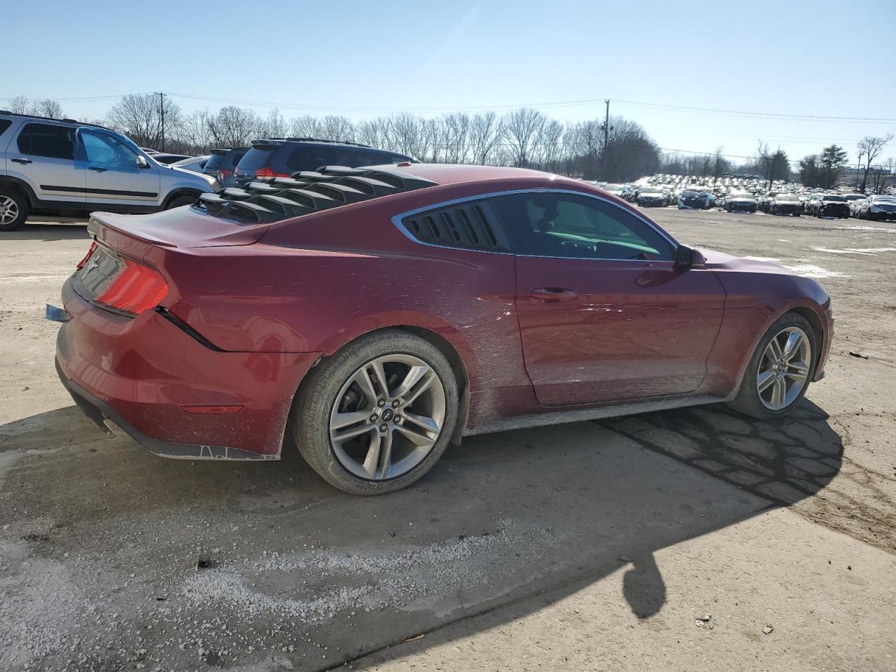 2018 FORD MUSTANG - Фото 3