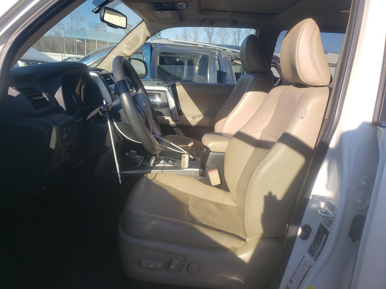 2018 TOYOTA 4RUNNER SR - Фото 7