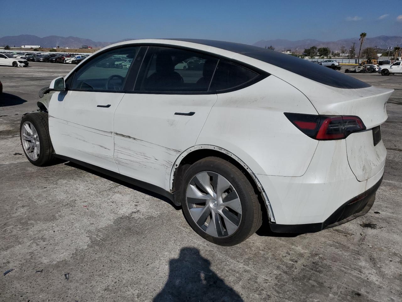 2023 TESLA MODEL Y - Фото 2