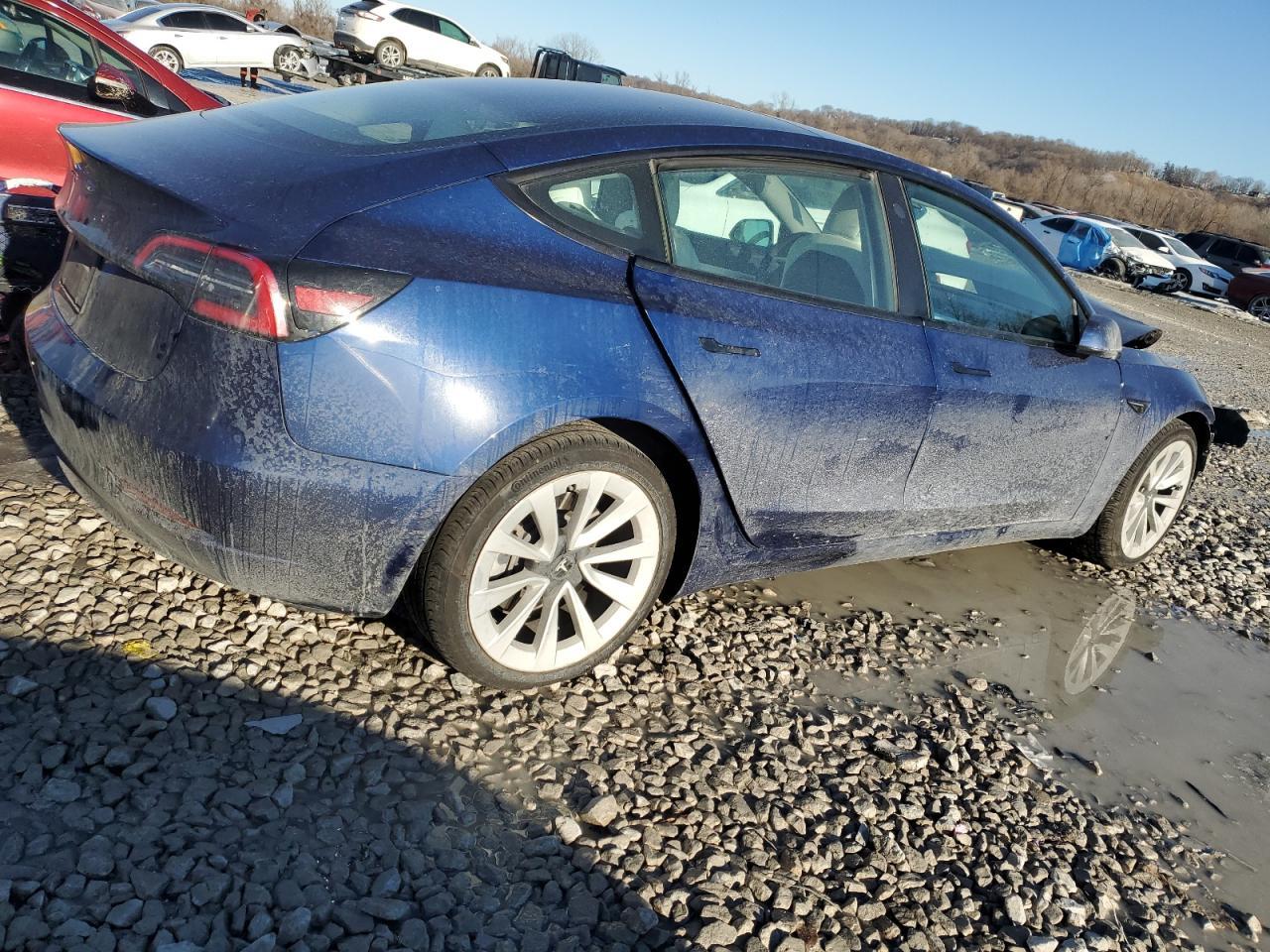 2021 TESLA MODEL 3 - Фото 3