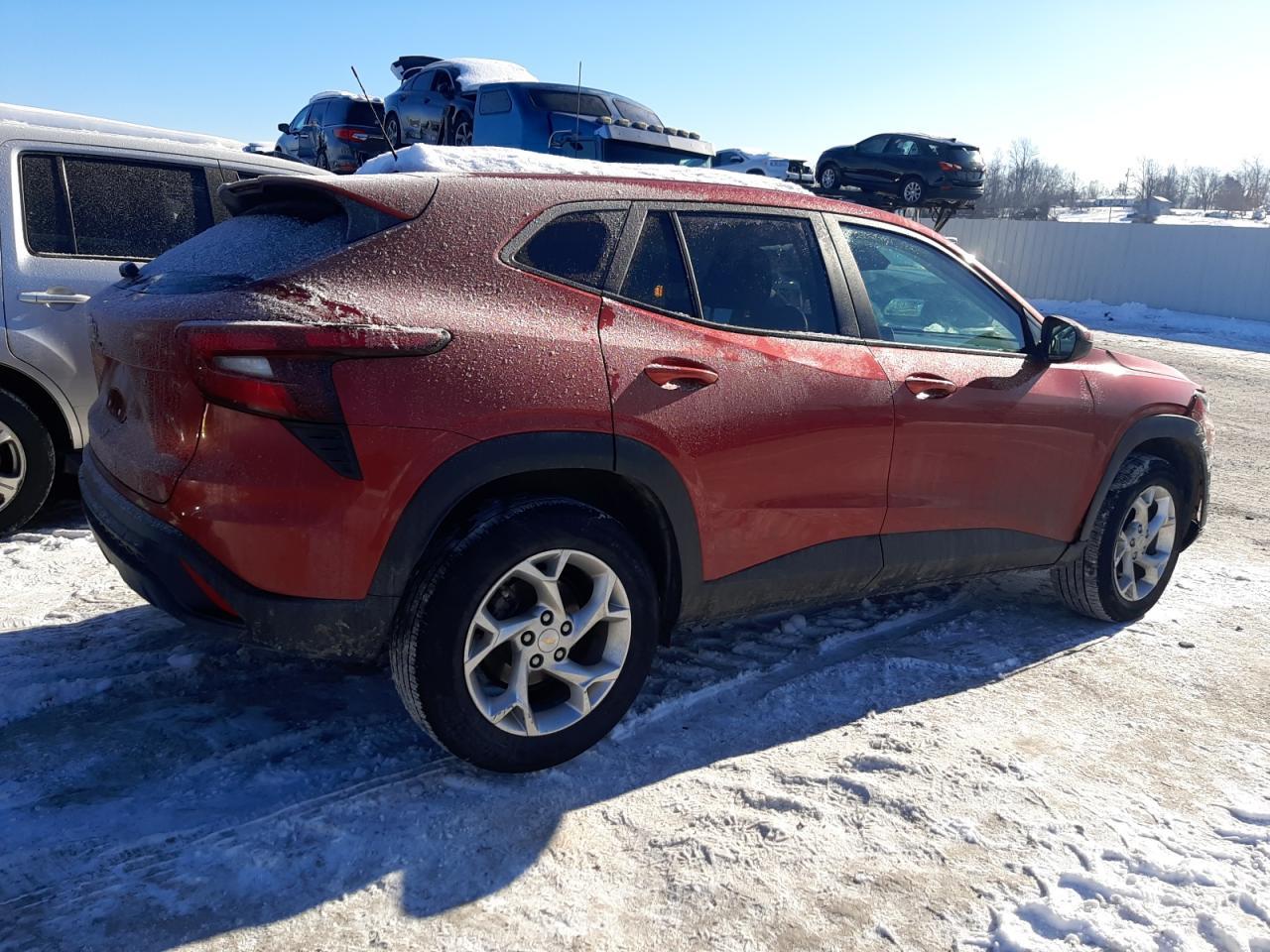 2024 CHEVROLET TRAX LS - Фото 3