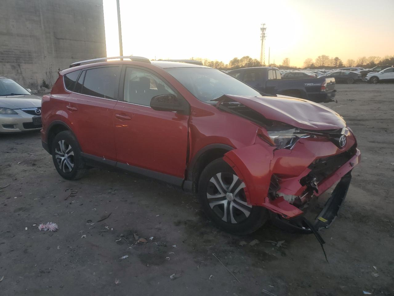 2016 TOYOTA RAV4 LE - Фото 4