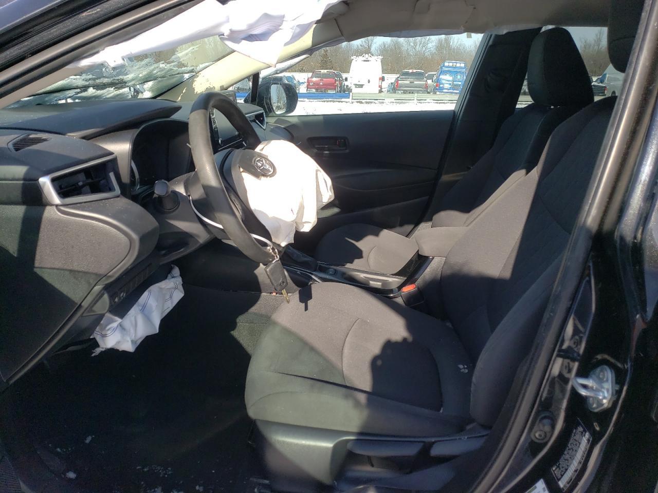 2022 TOYOTA COROLLA LE - Фото 7