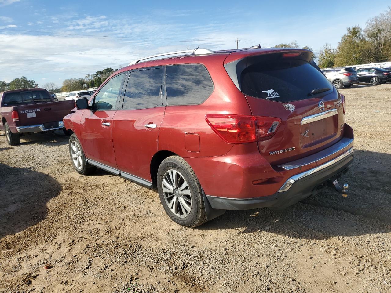 2017 NISSAN PATHFINDER - Image 2