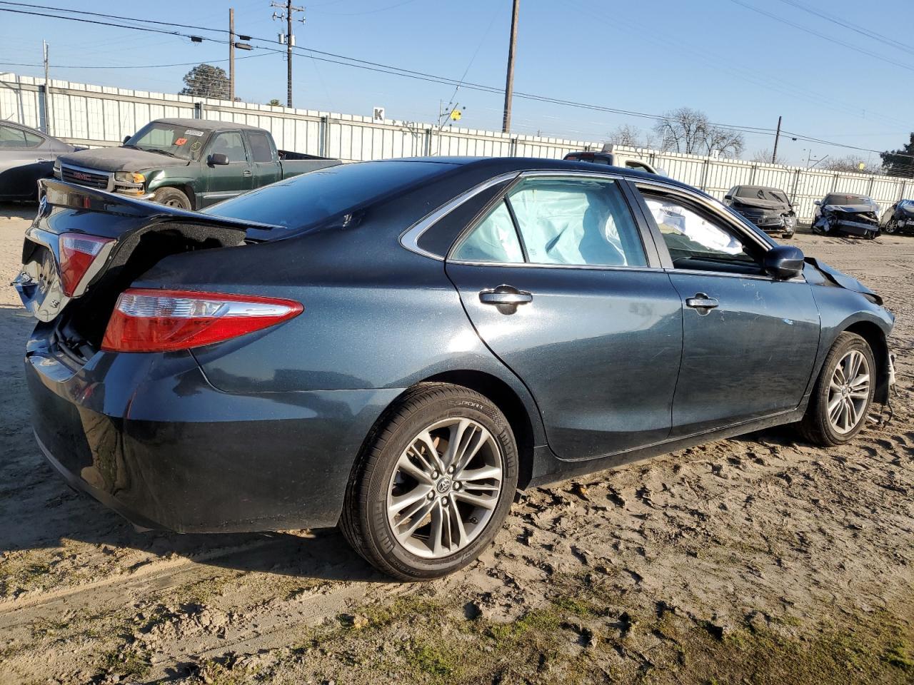 2017 TOYOTA CAMRY LE - Image 3