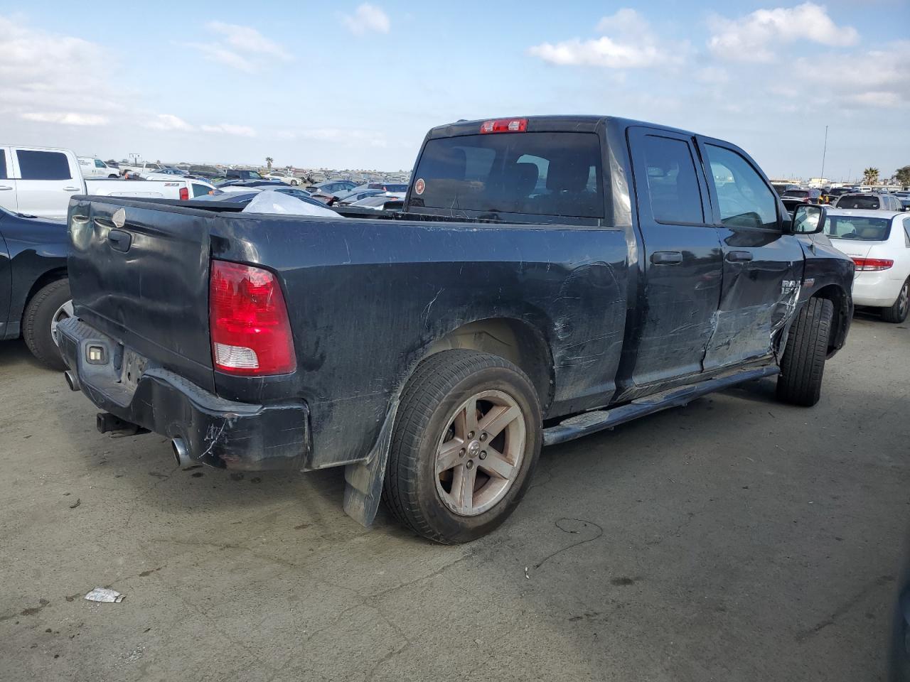 2015 RAM 1500 ST - Image 3