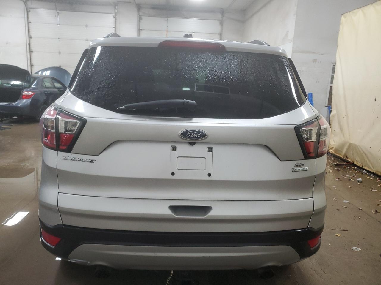 2017 FORD ESCAPE SE - Image 6