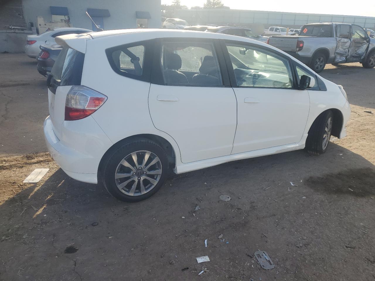 2013 HONDA FIT SPORT - Фото 3